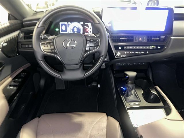 2025 Lexus ES 300h Ultra Luxury