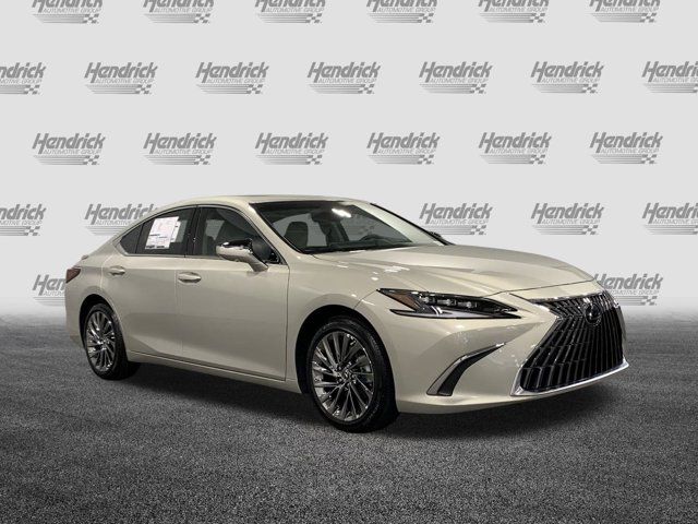 2025 Lexus ES 300h Ultra Luxury