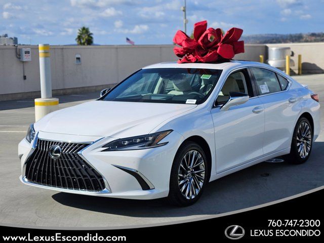 2025 Lexus ES 300h Ultra Luxury