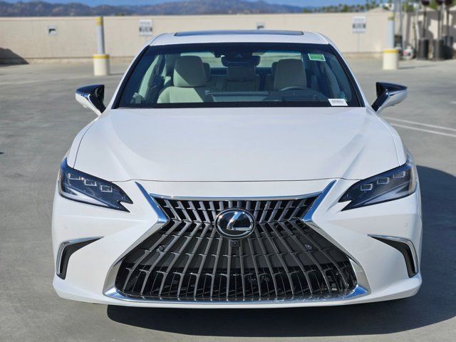 2025 Lexus ES 300h Ultra Luxury