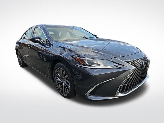 2025 Lexus ES 300h Ultra Luxury