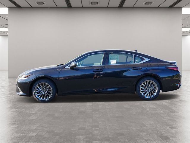 2025 Lexus ES 300h Ultra Luxury