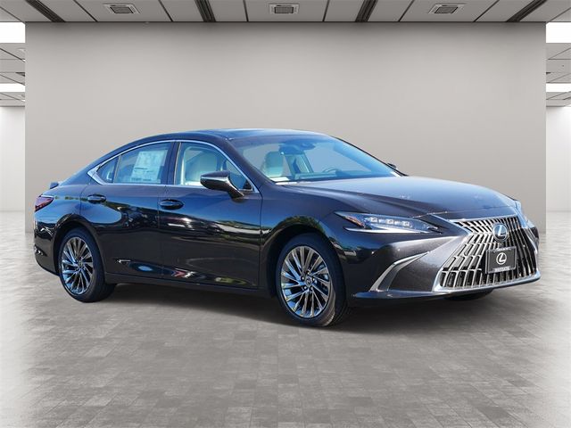 2025 Lexus ES 300h Ultra Luxury