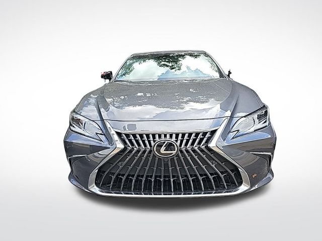 2025 Lexus ES 300h Ultra Luxury