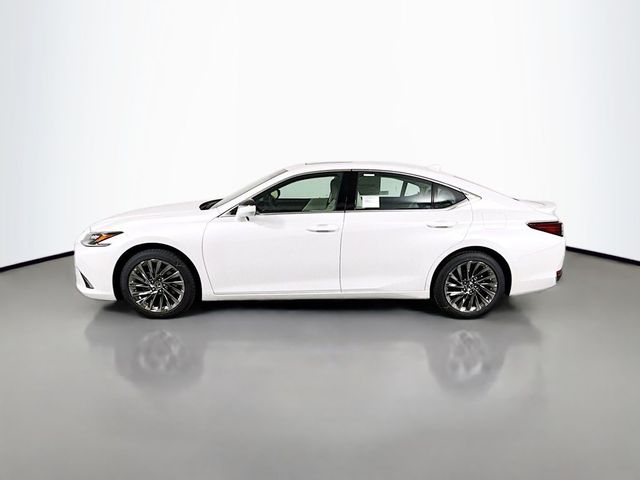 2025 Lexus ES 300h Ultra Luxury