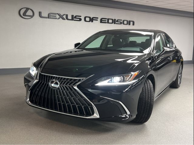 2025 Lexus ES 350