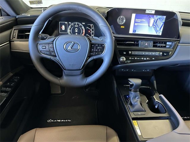 2025 Lexus ES 350