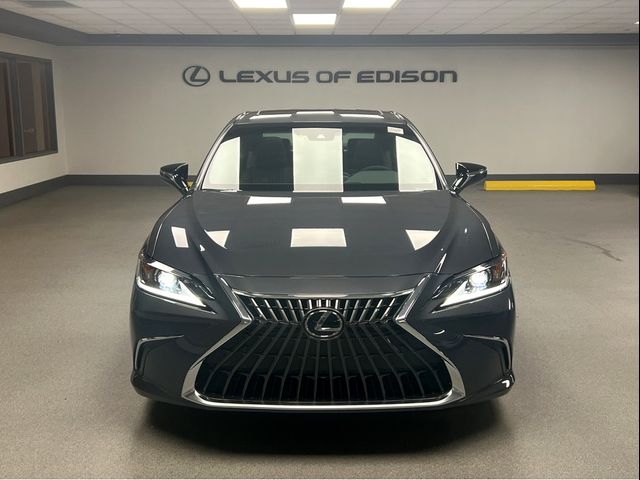 2025 Lexus ES 350