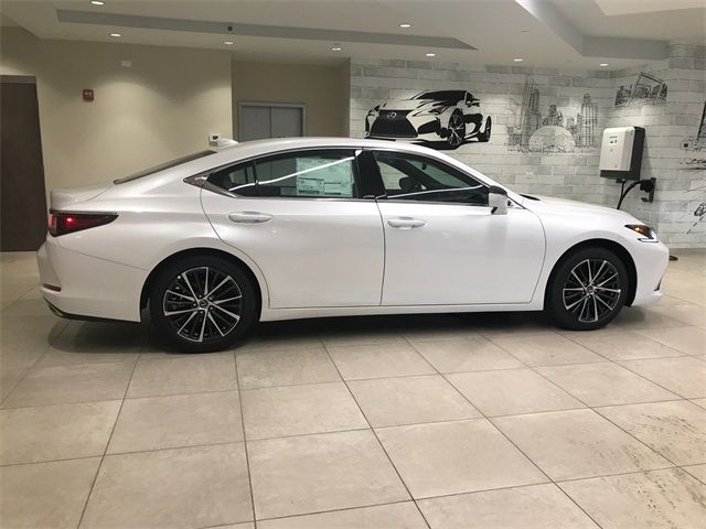 2025 Lexus ES 350