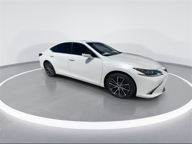 2025 Lexus ES 350