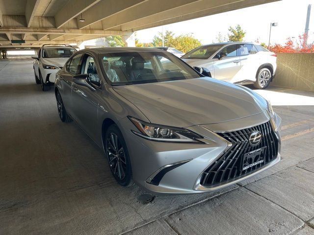 2025 Lexus ES 350