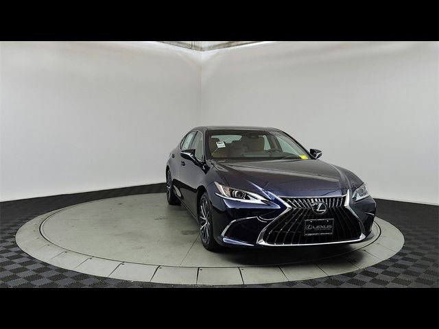 2025 Lexus ES 350