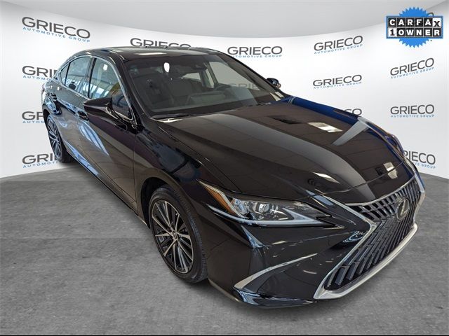 2025 Lexus ES 350