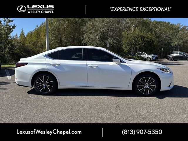 2025 Lexus ES 350