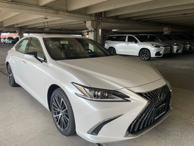 2025 Lexus ES 350