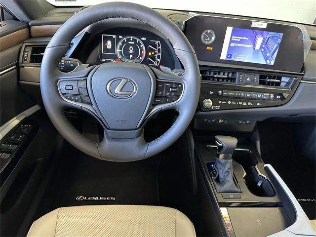 2025 Lexus ES 350