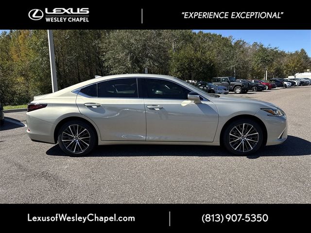 2025 Lexus ES 350