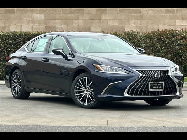 2025 Lexus ES 350