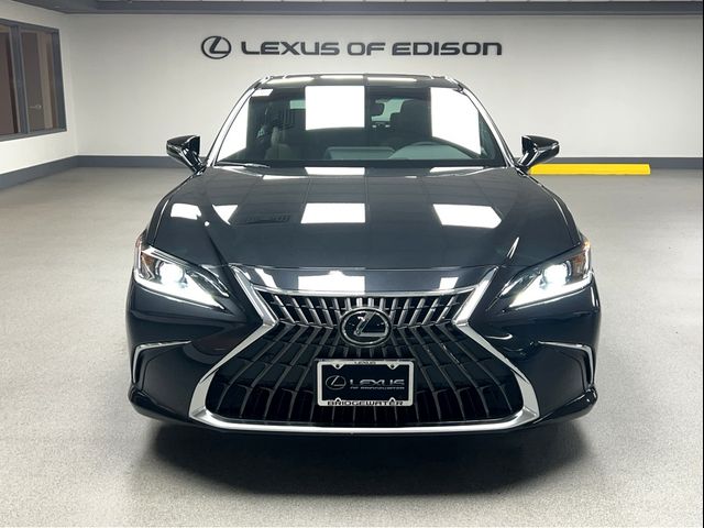 2025 Lexus ES 350