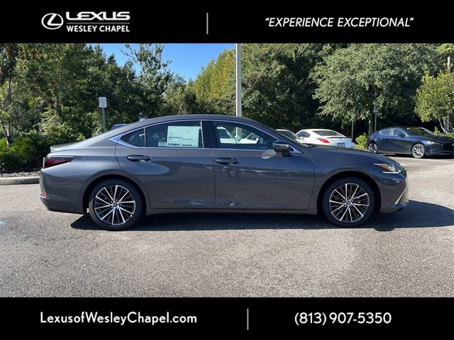 2025 Lexus ES 350