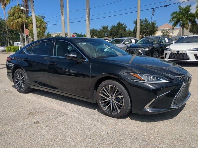 2025 Lexus ES 350