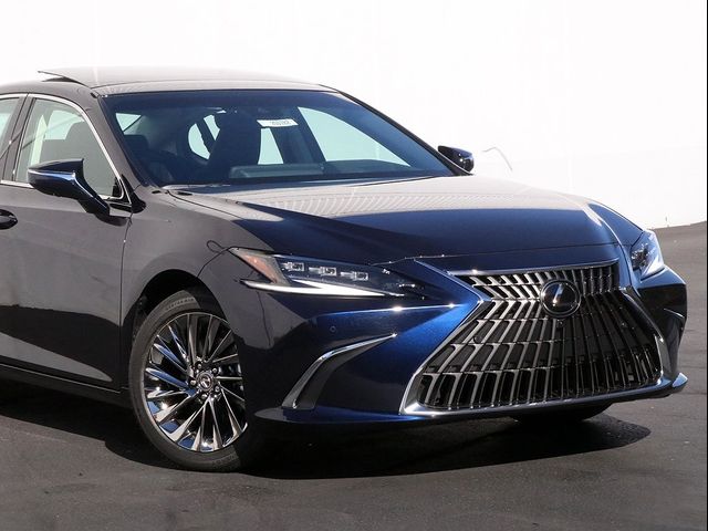 2025 Lexus ES 350 Ultra Luxury