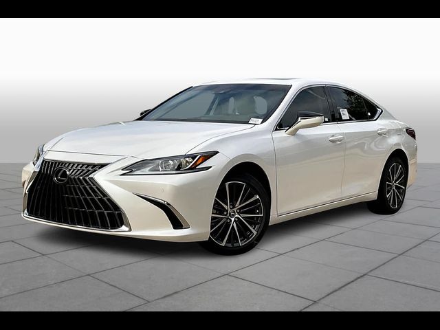 2025 Lexus ES 250