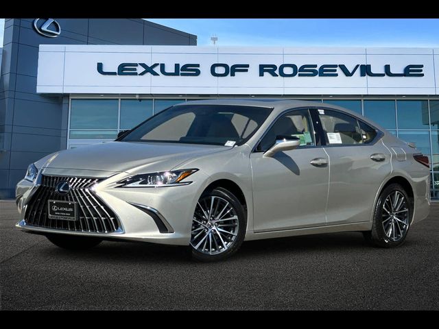 2025 Lexus ES 300h