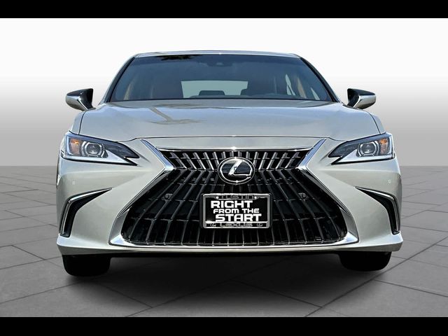 2025 Lexus ES 300h