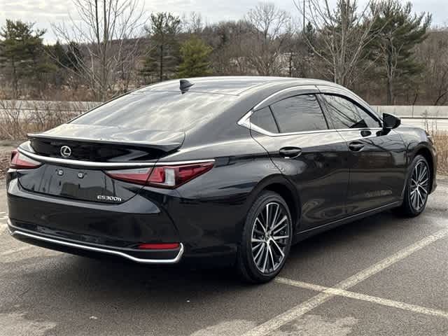 2025 Lexus ES 300h