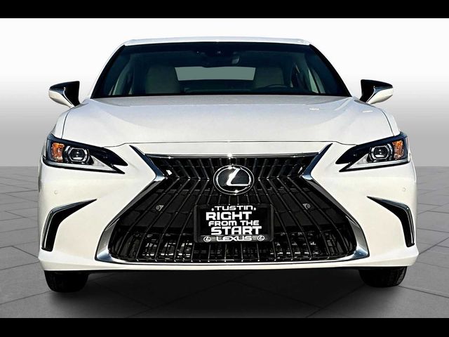 2025 Lexus ES 300h