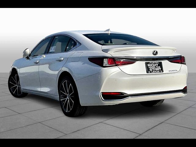 2025 Lexus ES 300h