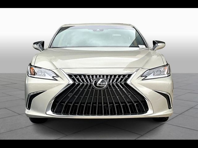 2025 Lexus ES 300h