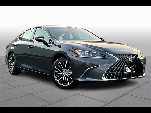 2025 Lexus ES 300h