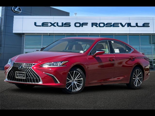 2025 Lexus ES 300h