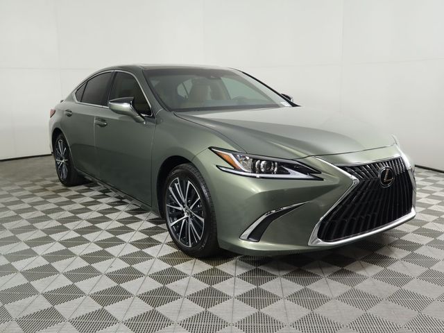 2025 Lexus ES 300h