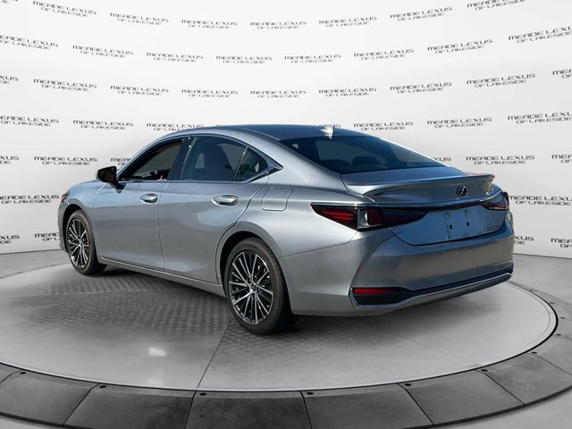 2025 Lexus ES 300h