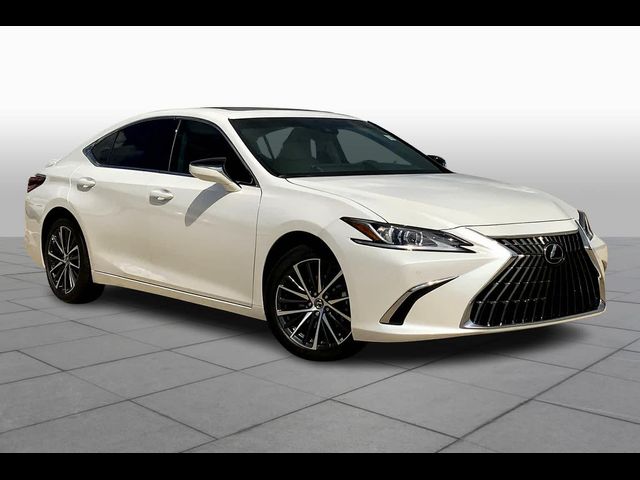 2025 Lexus ES 300h