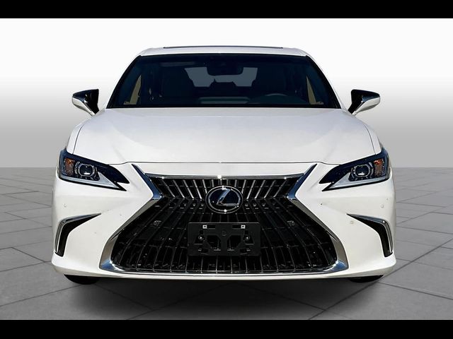 2025 Lexus ES 300h