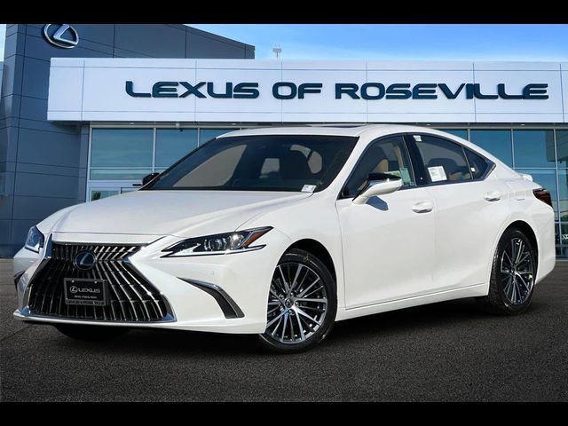 2025 Lexus ES 300h