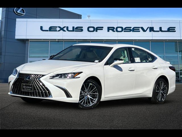 2025 Lexus ES 300h