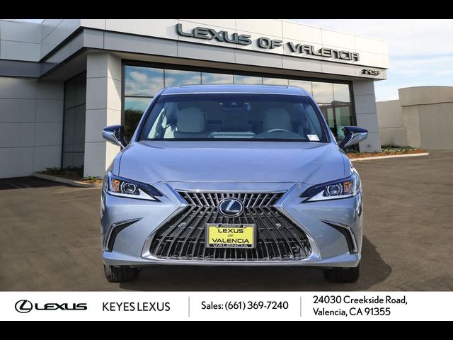 2025 Lexus ES 300h