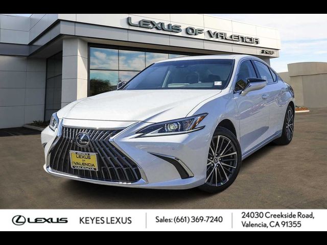 2025 Lexus ES 300h