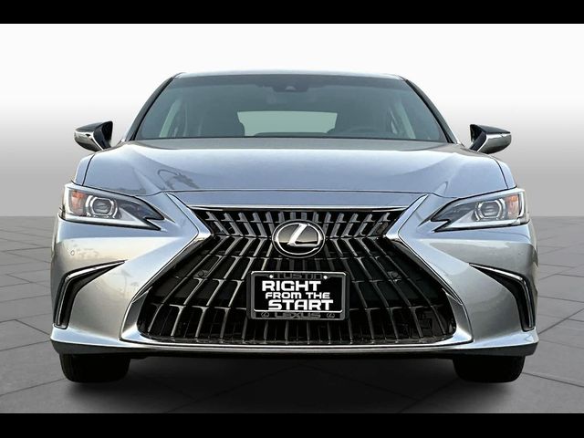 2025 Lexus ES 300h