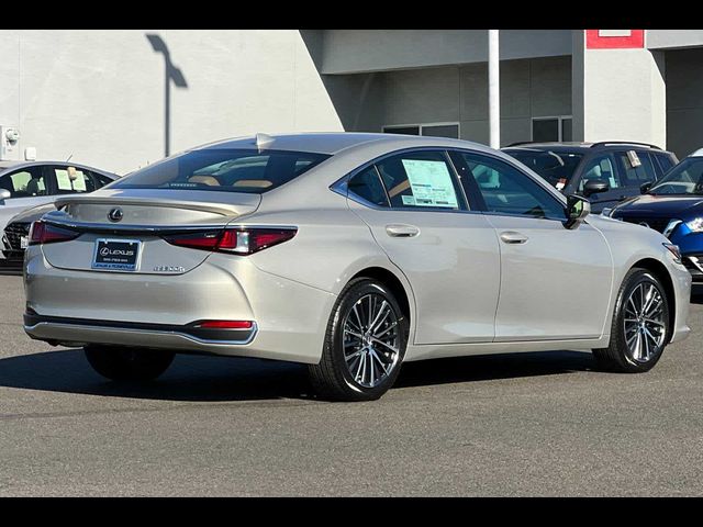 2025 Lexus ES 300h