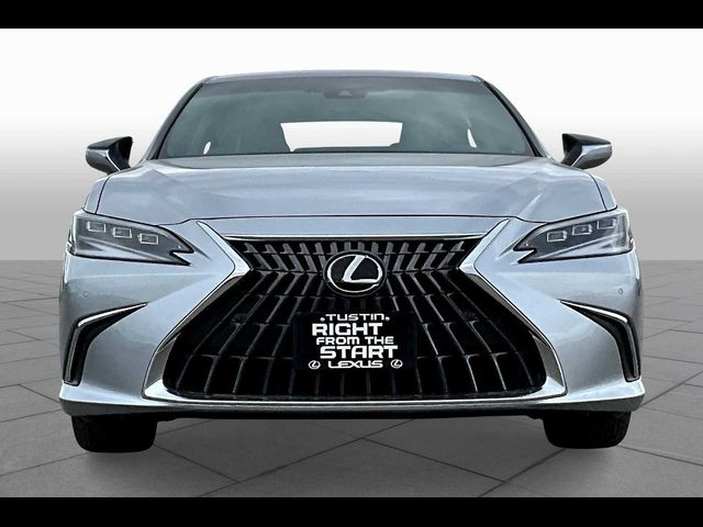 2025 Lexus ES 300h