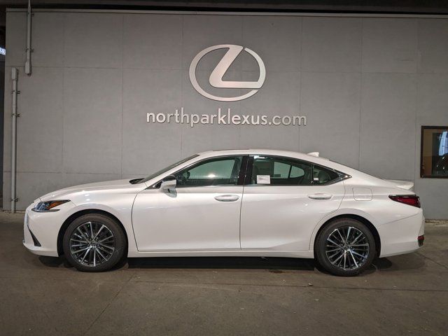 2025 Lexus ES 300h