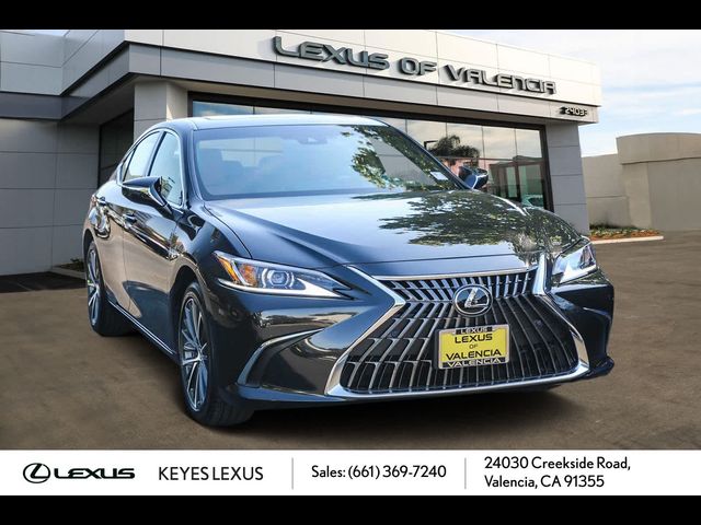 2025 Lexus ES 300h