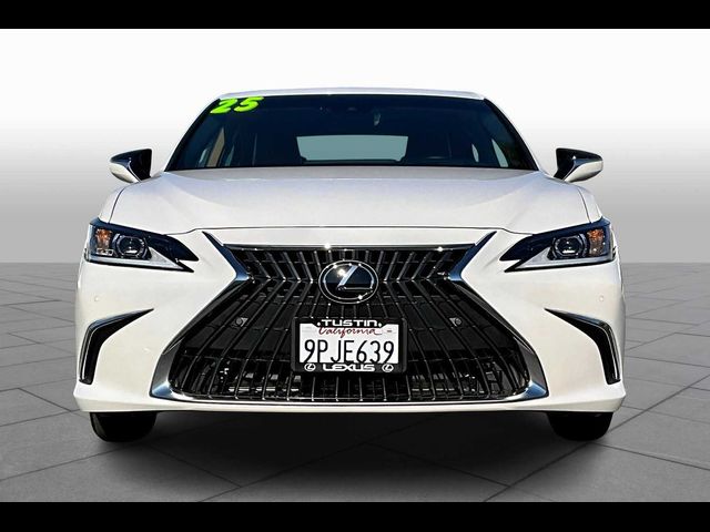 2025 Lexus ES 300h