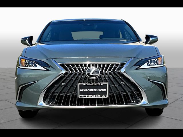 2025 Lexus ES 350